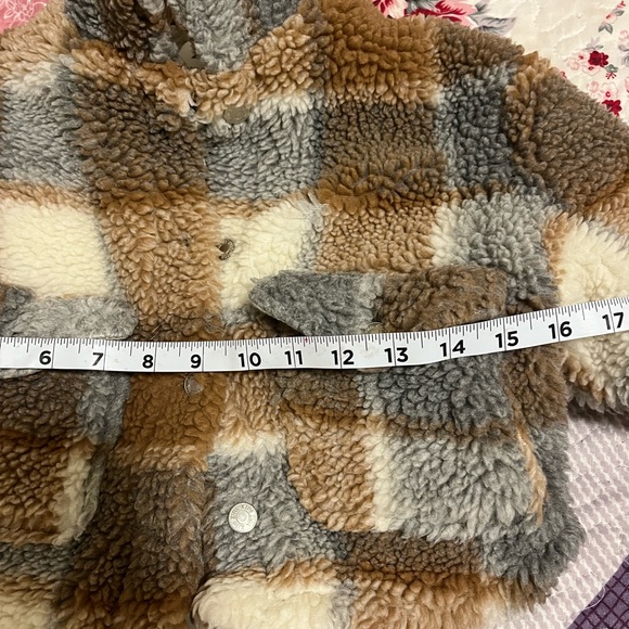 Zara kids Plaid shearling Cropped Jacket Size 6/7 - Picture 9 of 11